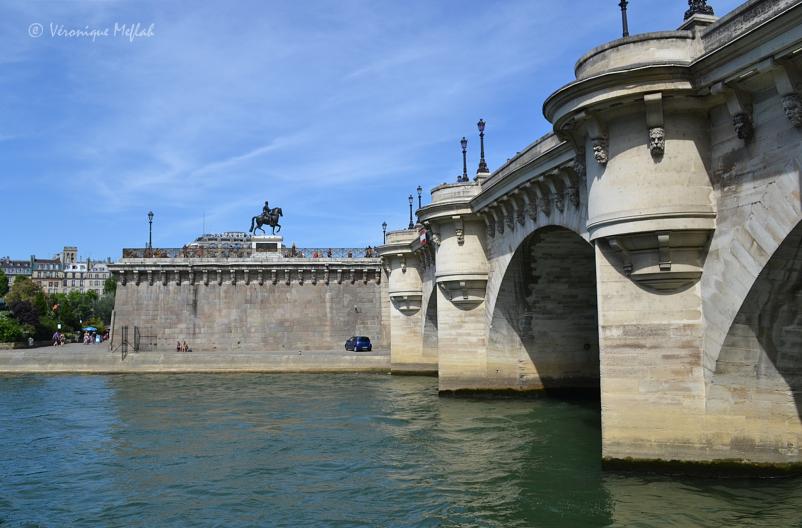 L'Île de la Cité : Le Pont Neuf ... et Pont le plus vieux de Paris !