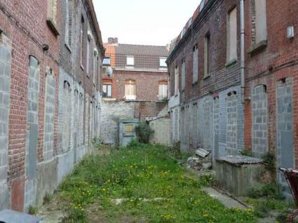 L'habitat prolétaire lillois (1) : cours, courettes, courées et rue à sacq