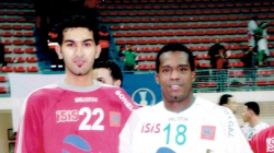 SLAHDJI Abdelmalek avec l'ES Ain Taya  Tout jeune gardien avec son coéquipier de toujours Abderazak Hamad