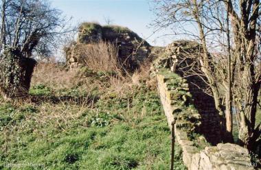 LES REMPARTS DE FONTENAY-LE-MARMION (Calvados)