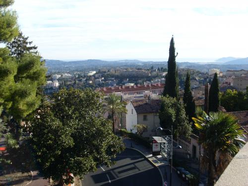 Grasse  06