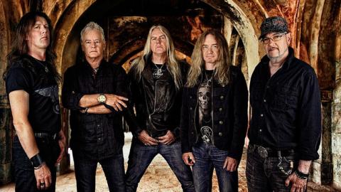 SAXON - "Razamanaz" Clip