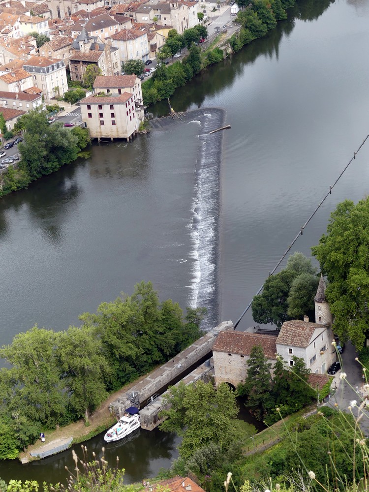 Barrage et écluse