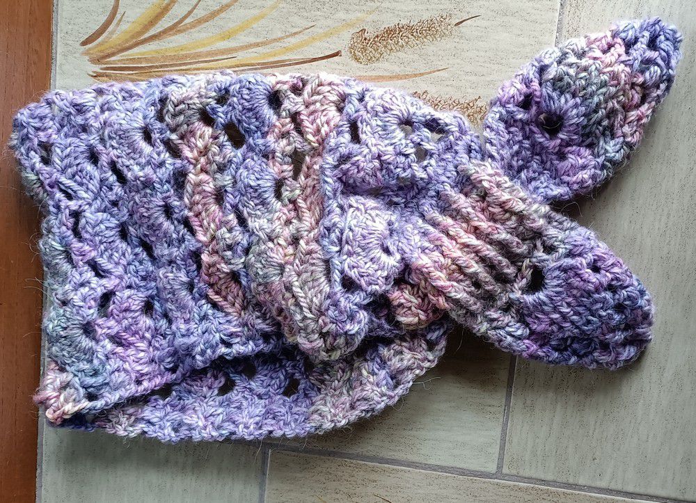 Echarpe et bonnet péruvien assortis...