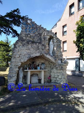 Téteghem, la grotte