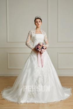 Robe de mariée en organza longue avec traîne chapelle