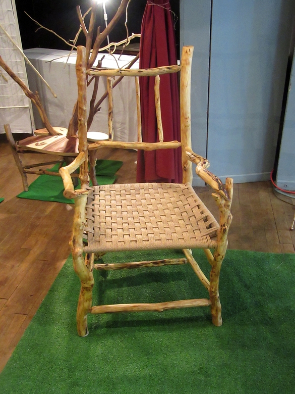 Une belle exposition sur "le bois dans tous ses états" à Aignay le Duc, a eu beaucoup de succès ...