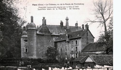 LES REMPARTS DE FLERS (Orne)