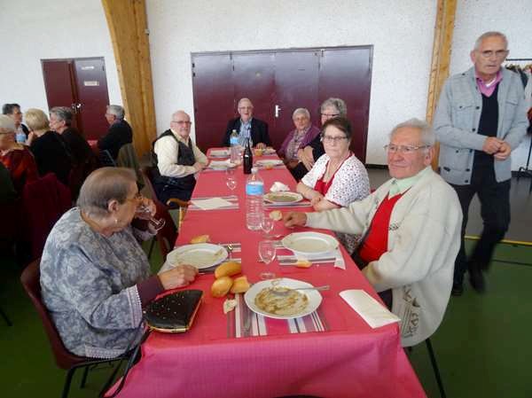 Le repas des Séniors de Châtillon sur Seine 2016, a eu un grand succès....