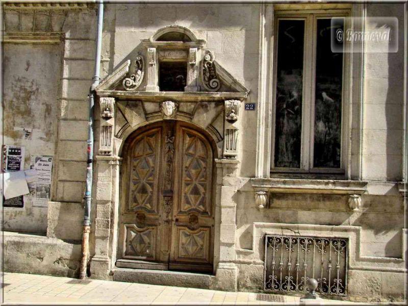 La Rochelle porte d'une belle maison
