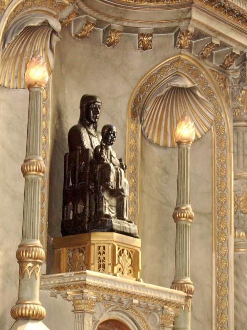 La Vierge Noire de Moulins