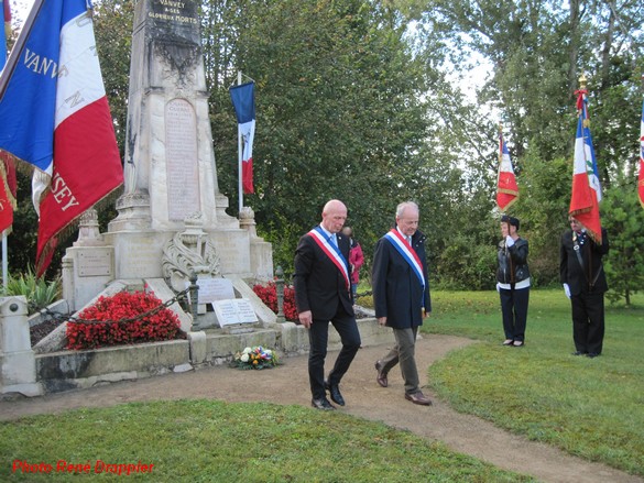 Un hommage  a été rendu aux Harkis de Vanvey-sur-Ource...
