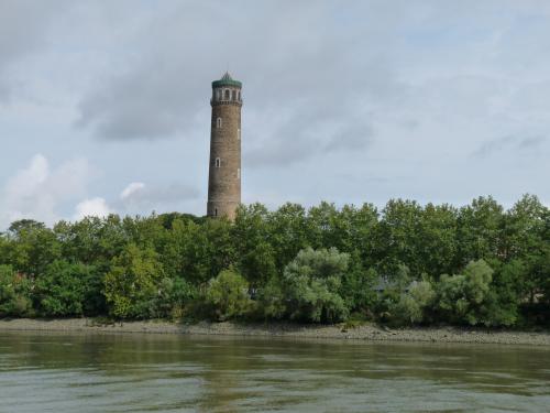 Tour à plomb Couëron