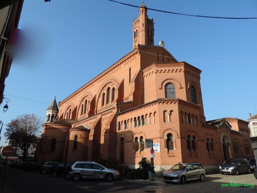 l'église Saint Catherine à Villeneuve (47)