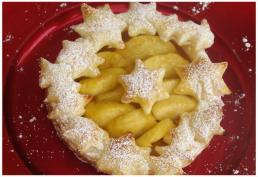 COURONNE DE NOËL FAÇON FEUILLETÉE AUX POMMES