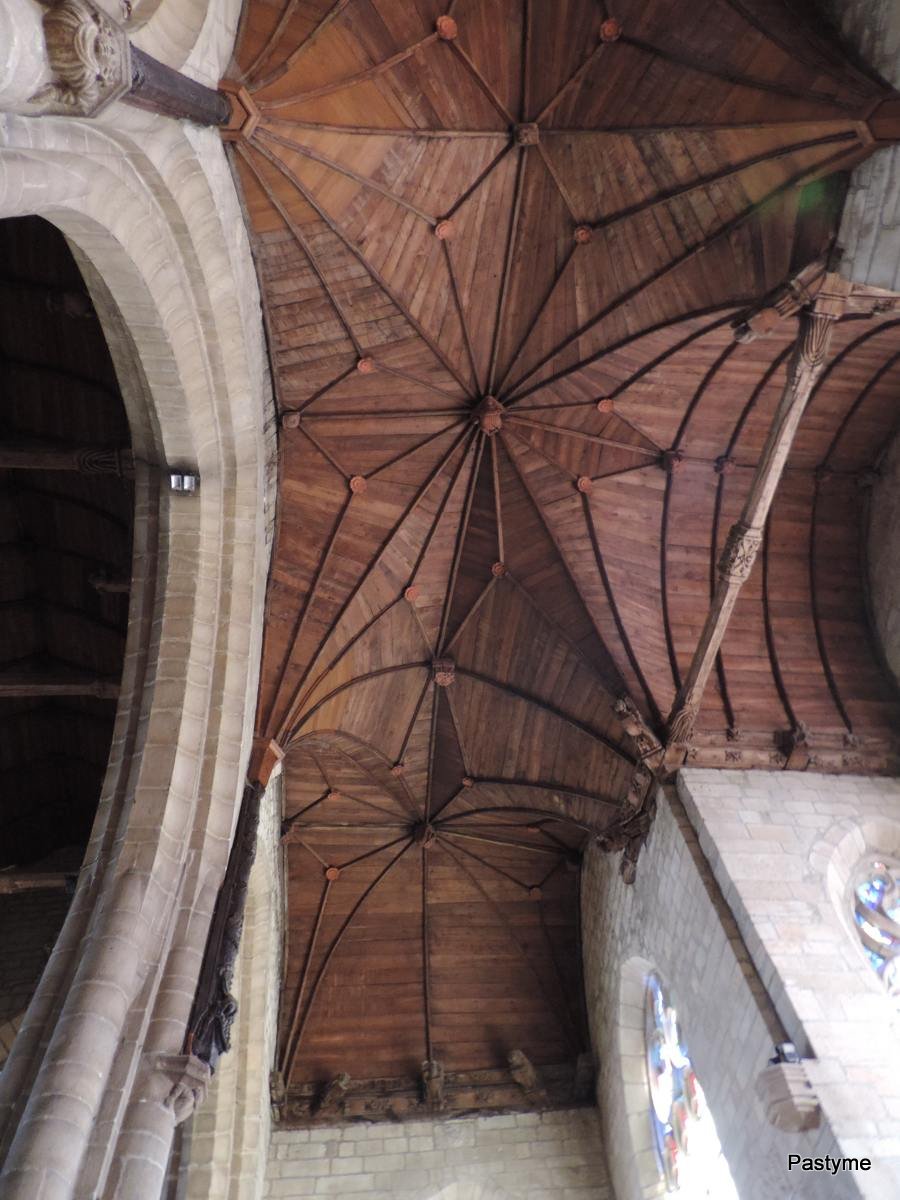 Eglise SAINT ARMEL - PLOËRMEL (56)....intérieur