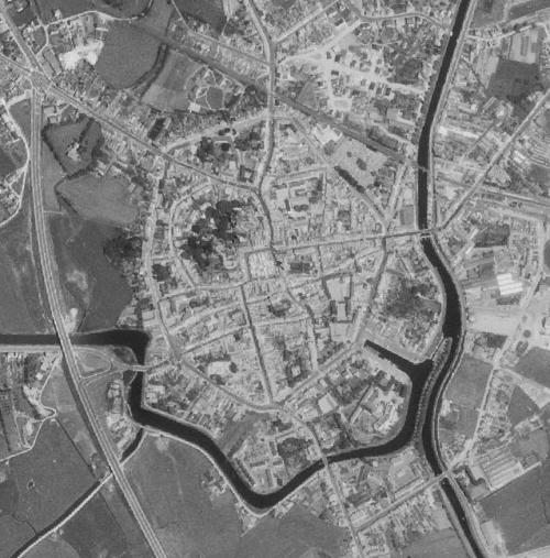 Furnes - centre-ville en 1971 (geopunt.be)