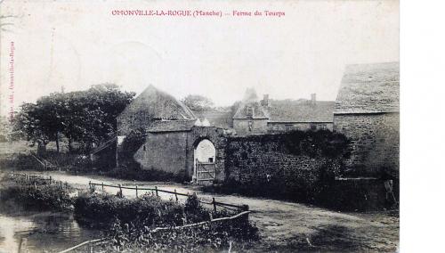 LES REMPARTS D'OMONVILLE-LA-ROGUE - LE TOURP (Manche)