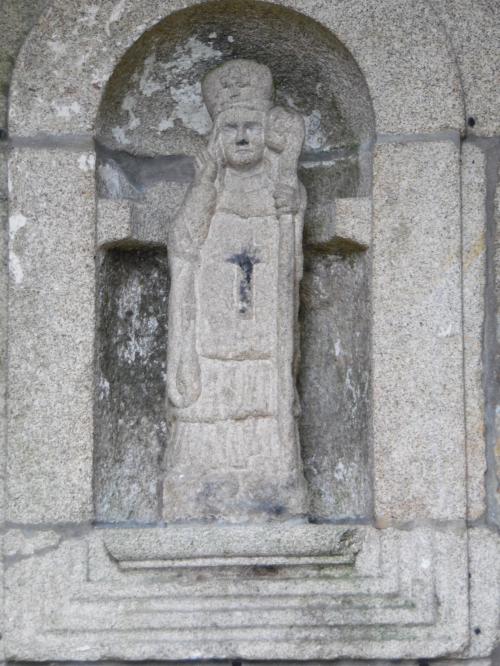 -La place du champ de bataille (Guerlesquin)