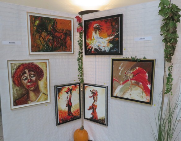 Au Salon d'Automne de Chamesson en 2024, 35 peintres ont présenté 165 tableaux, tous plus beaux les uns que les autres !