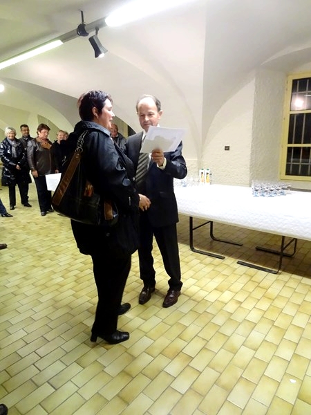 La remise des diplômes aux lauréats du concours des maisons fleuries 2013, à Châtillon sur Seine...
