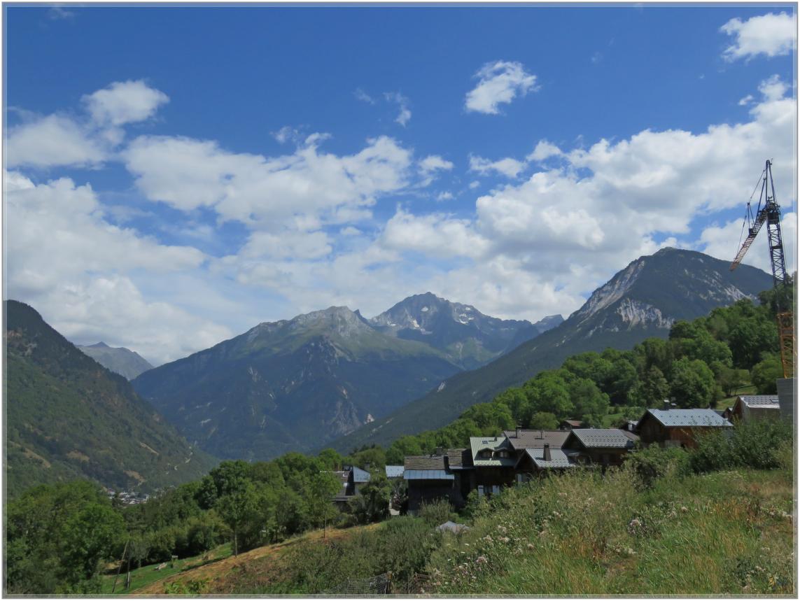 AUX  PAYS  DES  GENS  RICHES 