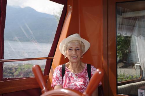 Jacqueline et les lacs Italiens 2015