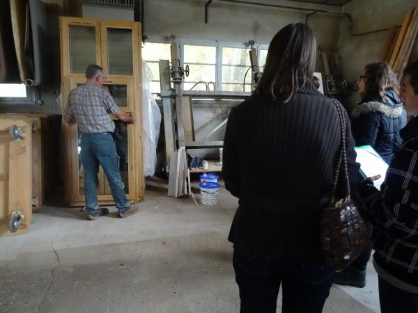 La menuiserie Gresset visitée par des élèves lors de la semaine de la mixité des emplois en Haute Côte d'Or