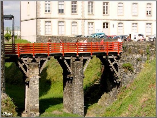 Chateau_Vitr__5