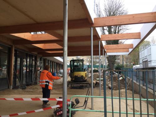 (9) Cour côté avenue de St Paul - CAAPE