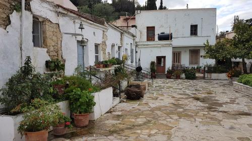 Le monastère de PALIANI