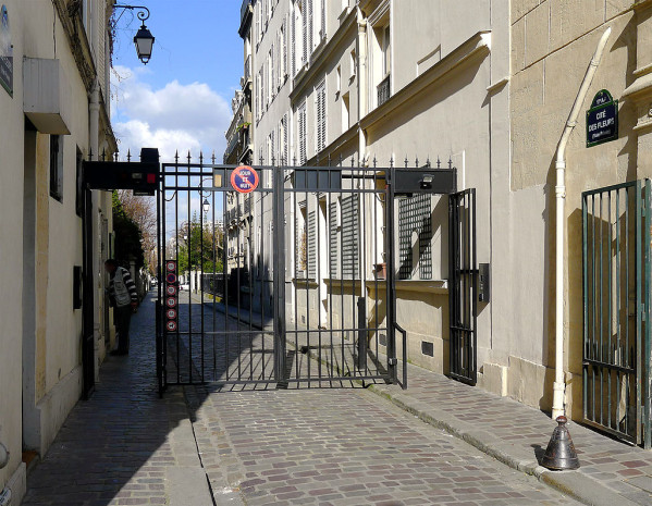 51---Entree-Cite-des-Fleurs.jpg