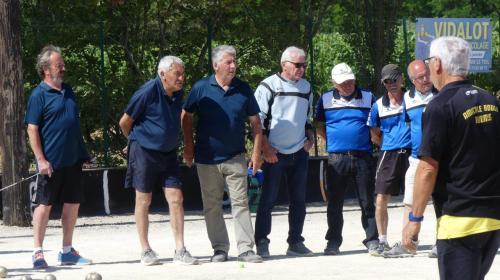 Quelques Villeneuvoie et Lavilledieu au fédéral quadrettes vérérans à Valvigneres 