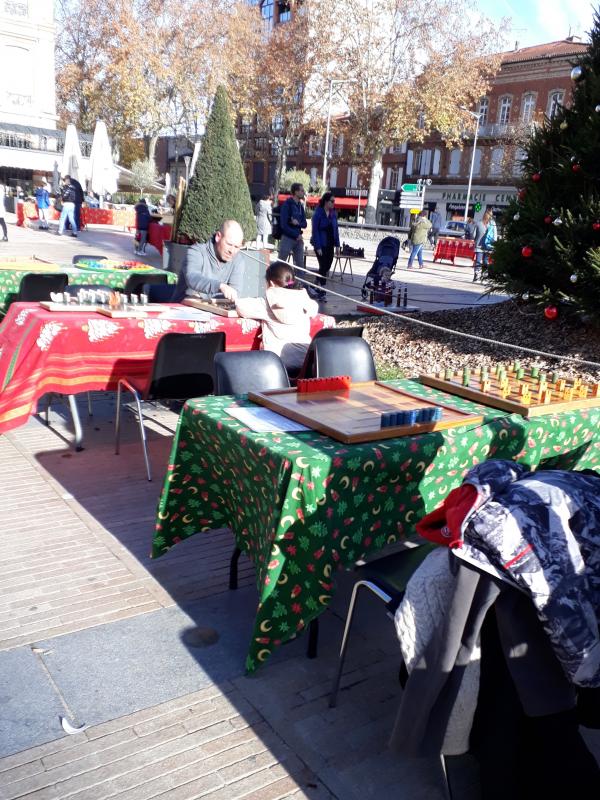  Ville en fête au pied du Sapin