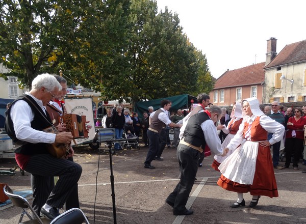 La fête de la pomme à Laignes a eu un très grand succès !