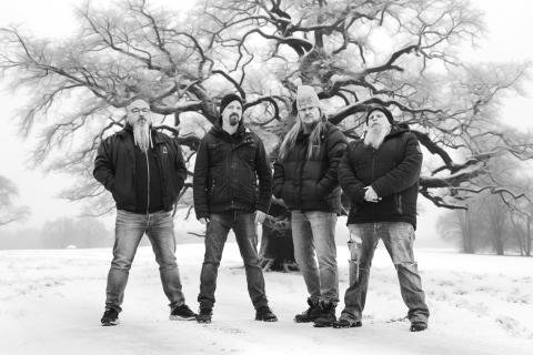 UNDER THE OAK - Les détails du nouvel album The Last Of A Dying Breed
