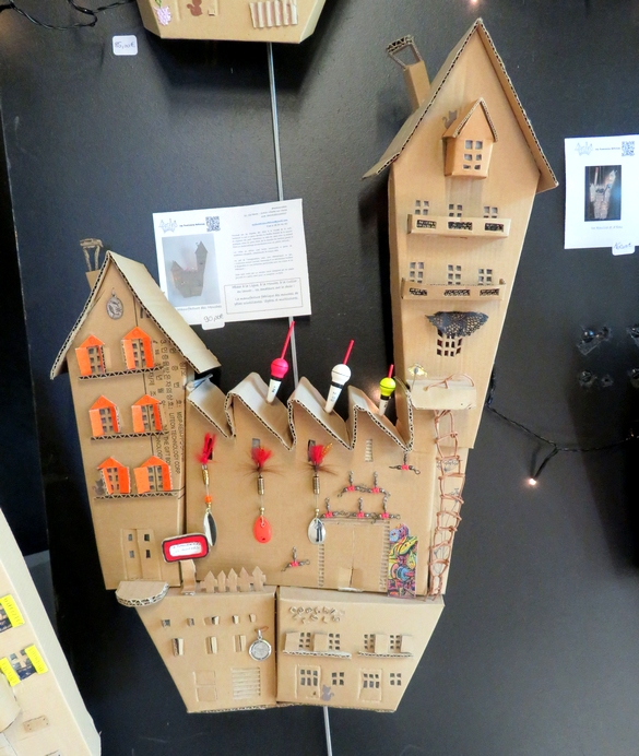 Manou Redon nous a fait rêver avec ses fantaisies urbaines à l'Office du Tourisme du Pays Châtillonnais