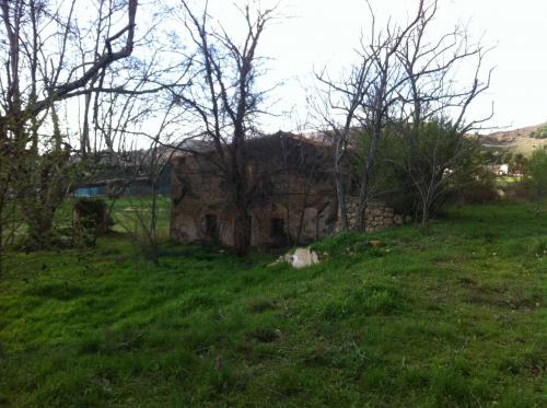 Maison en pierre sur les hauteurs de Marseille