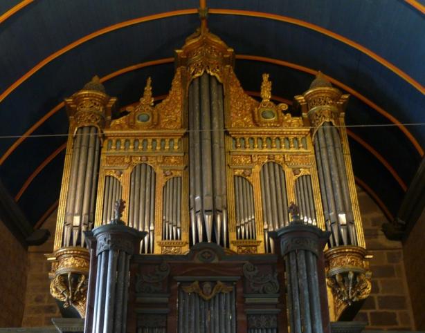 SIZUN - Intérieur de l'église