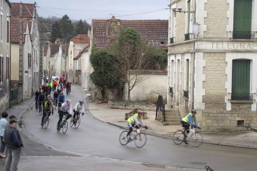 La randonnée  cyclotouriste Londres-Cannes 2013, s'est arrêtée à Vanvey
