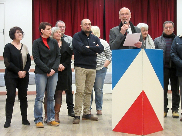 Francis Castella, Maire de Sainte Colombe sur Seine, a présenté ses derniers vœux à ses administrés, puisqu'il ne se représente pas aux élections de mars 2020.....