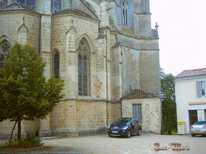 la Collégiale notre-dame d'Uzeste (gironde)