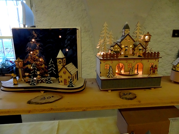 Le Marché de Noël du Zonta Club propose encore aujourd'hui de bien beaux achats pour les Fêtes !