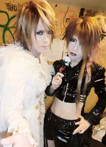 Lors de leur anniversaire... [bis]