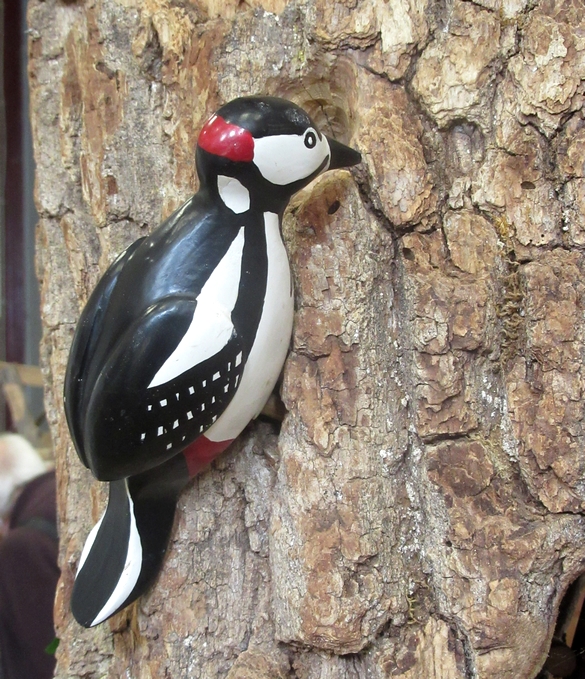 Une belle exposition sur "le bois dans tous ses états" à Aignay le Duc, a eu beaucoup de succès ...