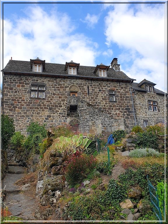 944 - Tournemire dans le Cantal (15)