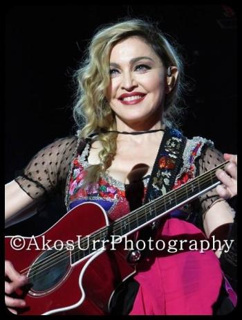 Rebel Heart Tour - 2015 12 09 Paris (77)