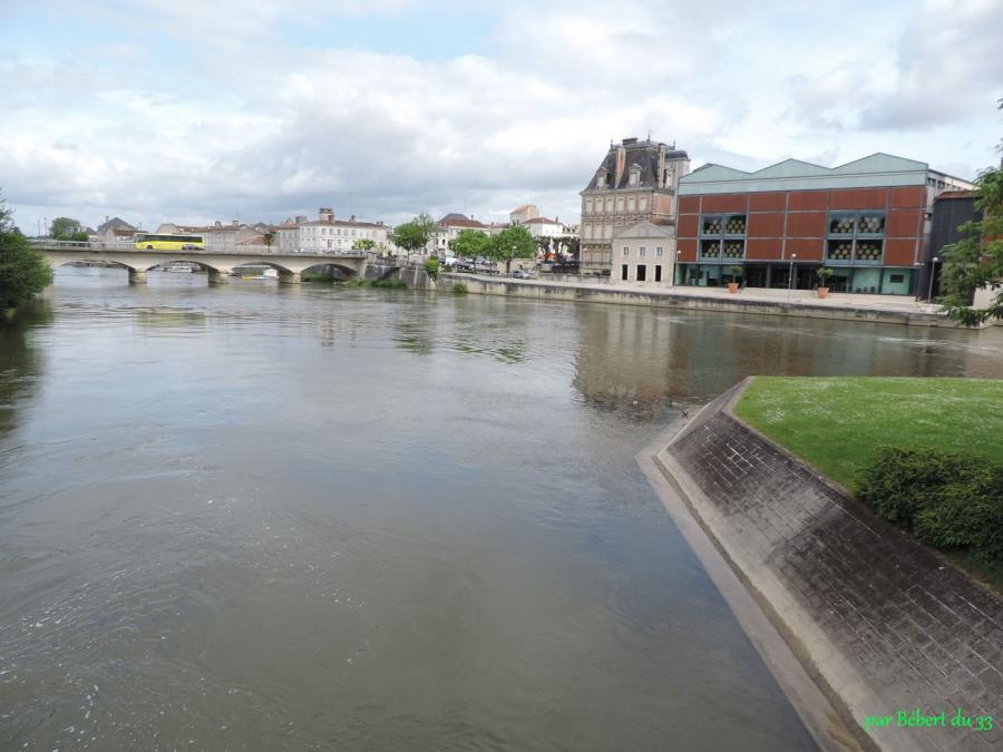 Jarnac en Charente (16)