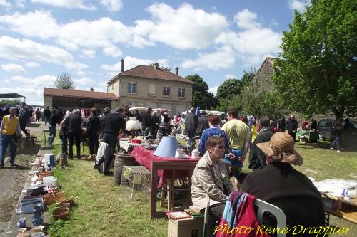 Le vide-Grenier d'Etrochey