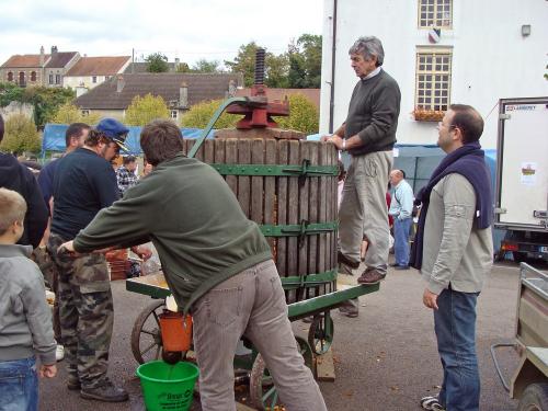 La fête de la pomme à Laignes